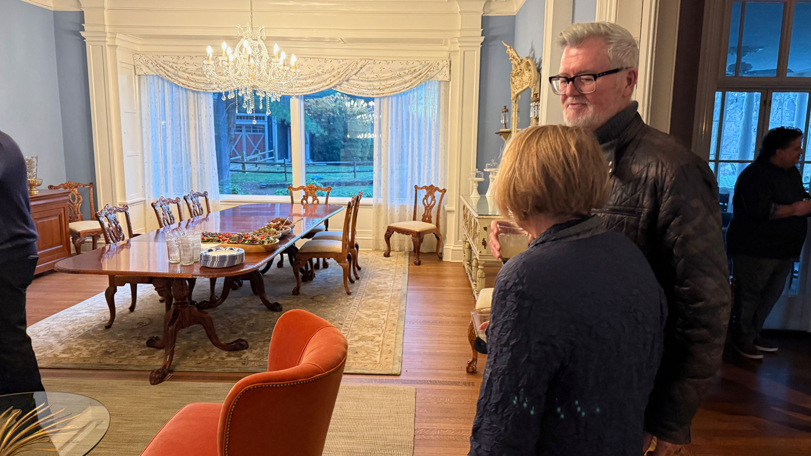 Food arrives at Taggart House